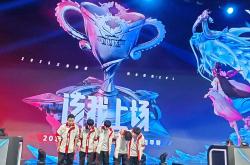 1xbet体育馆-关于精彩表现令人目不转睛，赛场氛围火爆的信息