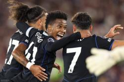 1xbet体育登录-切尔西豪取连胜，反超对手登顶英超积分榜