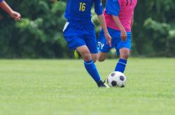 1xbet体育视频-球员们在场上展现出色技术，攻防厮杀激烈的简单介绍