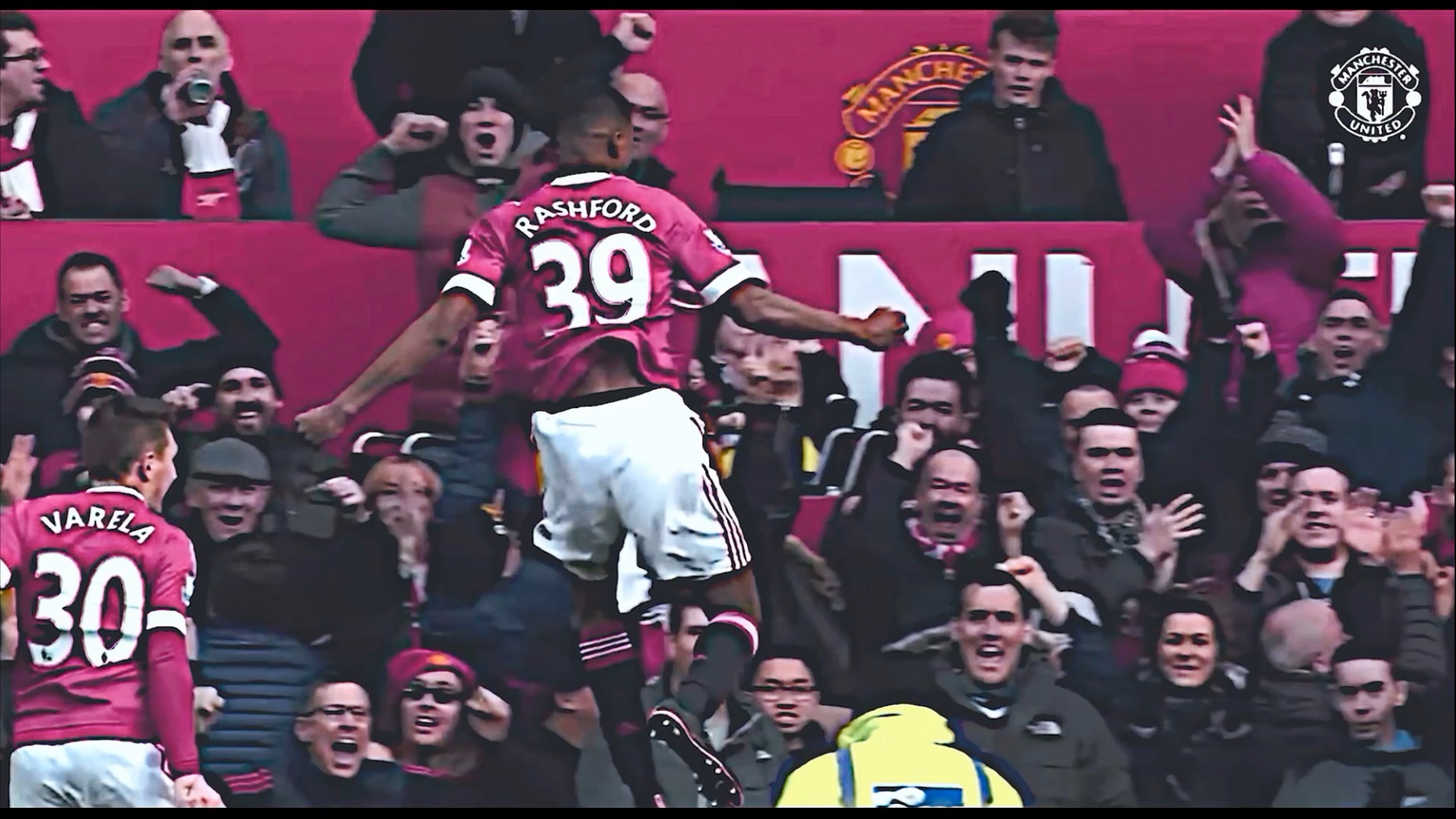 曼联老将宣布退役，球迷感伤告别