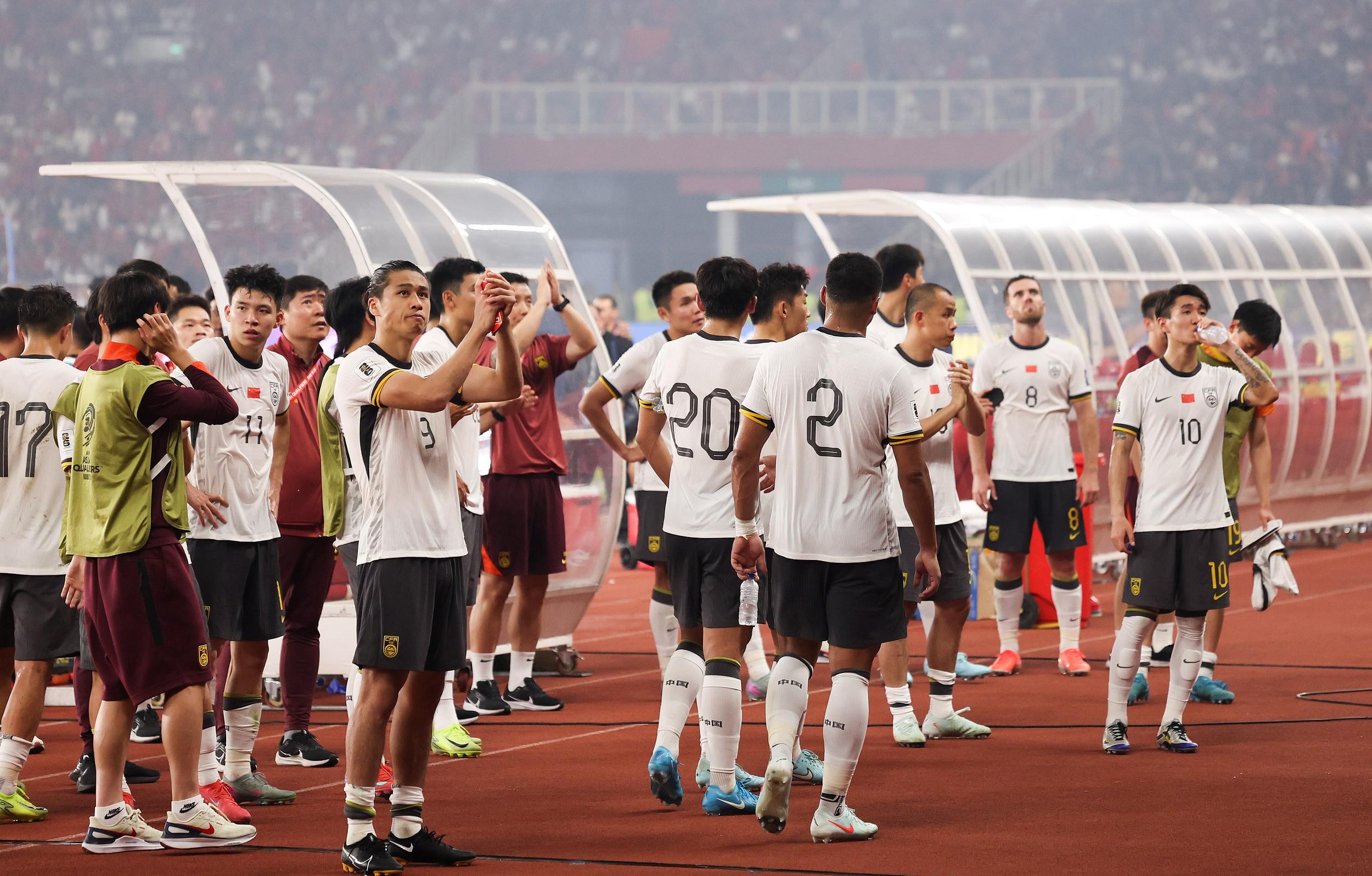 国际足球巨星云集，强队对决场场精彩的简单介绍