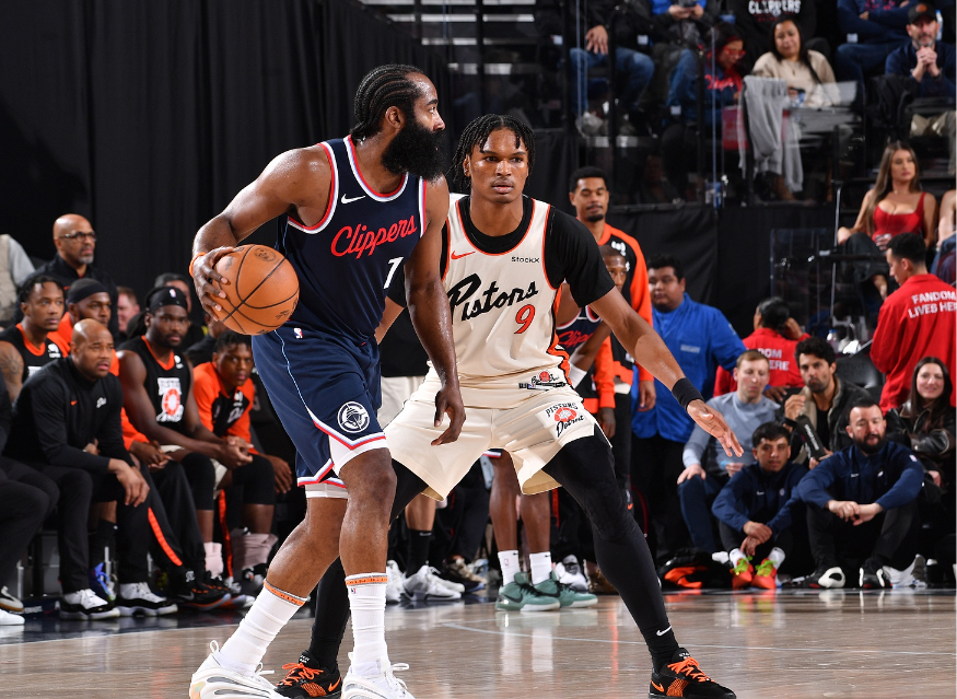 活塞球员训练班大幅增加年轻球员参与的简单介绍