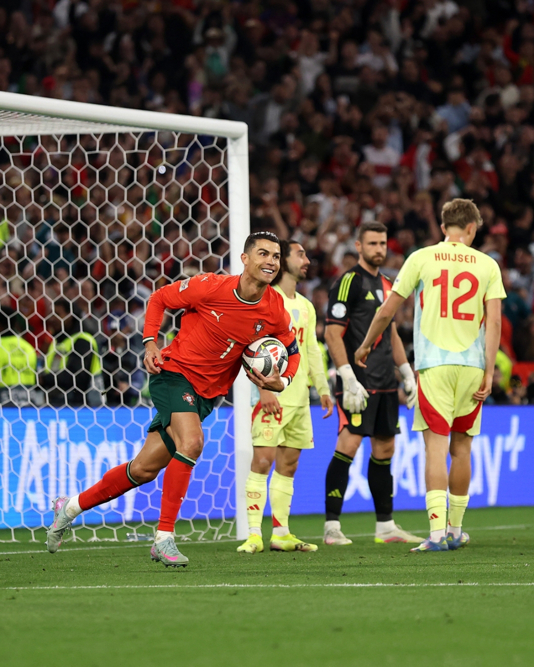 包含罗马主场逼平对手,欧战席位受威胁的词条 包含罗马主场逼平对手,欧战席位受威胁的词条